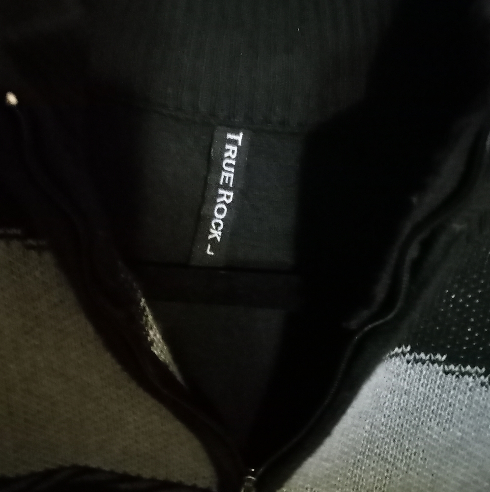 True Rock 1/4 Zip Sweater Nwot - Picture 3 of 4